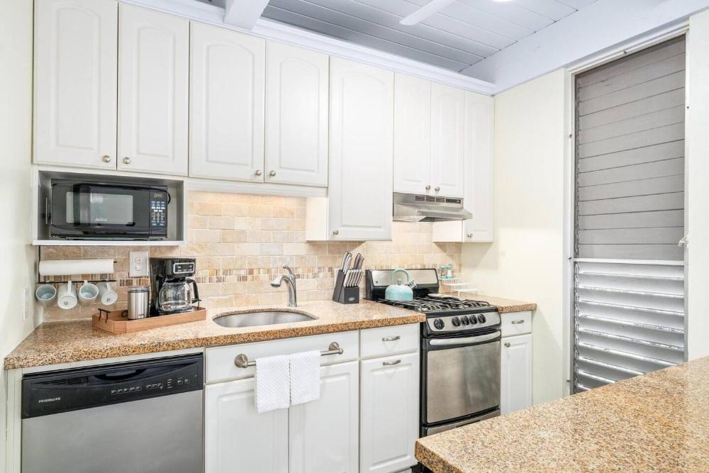 Kona Mansions by Casago Kona - Condo C-108